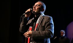 Ömer Karaoğlu ezgilerini özgür Filistin için söyledi