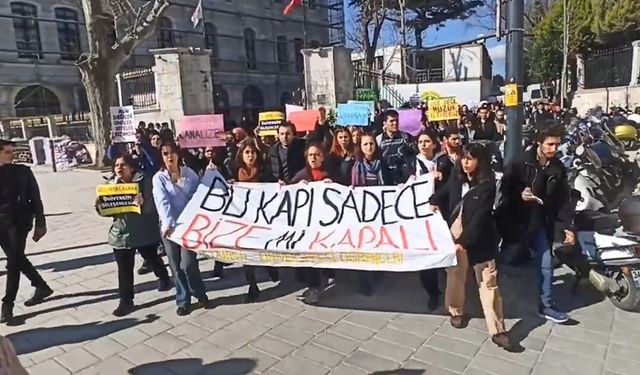 İstanbul Üniversitesi öğrencilerinden 'müze' tepkisi