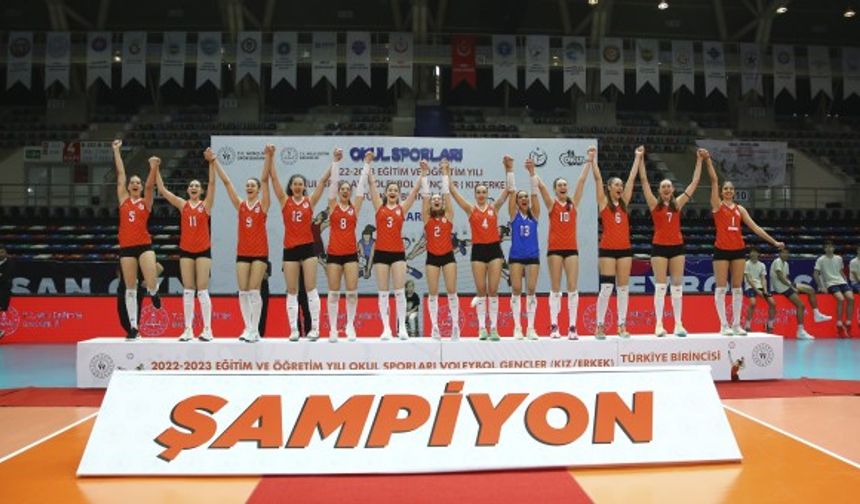 Kemerburgaz Okyanus Koleji Türkiye Şampiyonu oldu