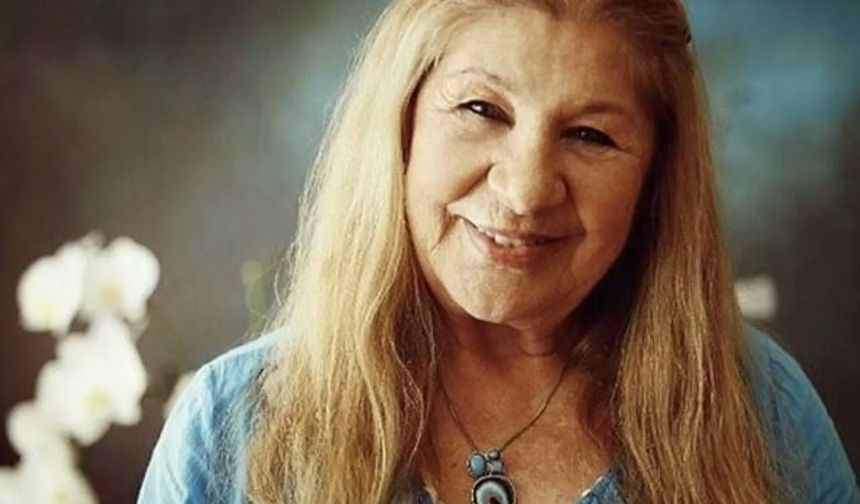 Usta Tiyatrocu ve Şarkıcı Ayla Algan Hayatını Kaybetti