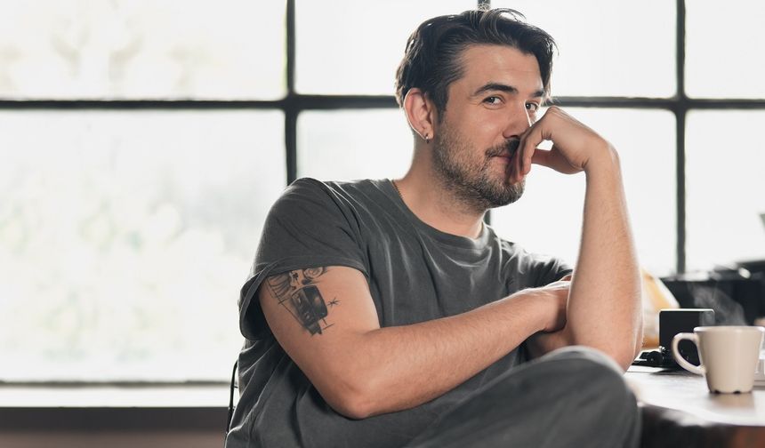 İlkay Sipahi, “Sen Diye” ile güçlü bir dönüş yaptı