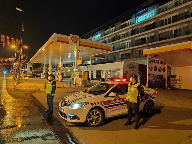 Göktürk - Kemerburgaz da Sokağa çıkma yasağının ardından caddelerde sessizlik hakim