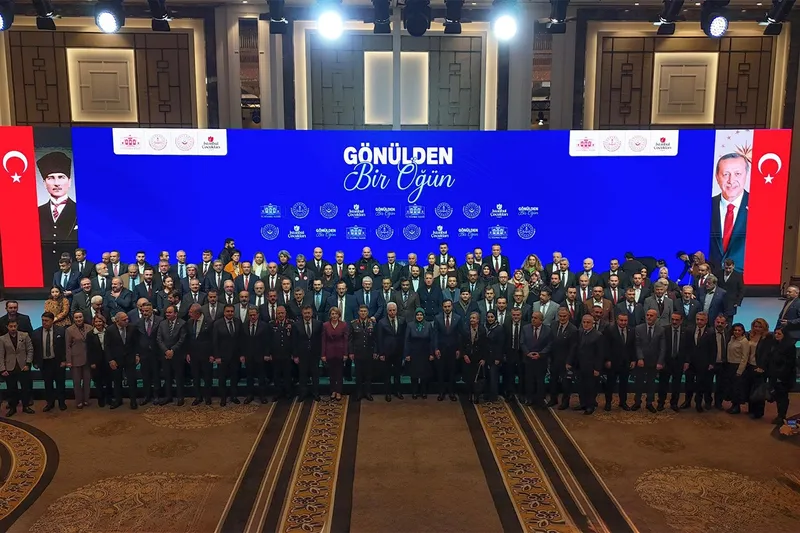 Gönülden Bir Öğün