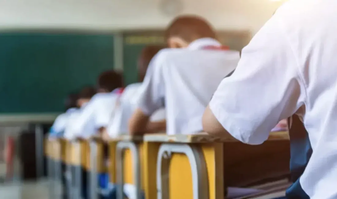 Lo Jc Okullarda Yeni Guvenlik Donemi Basladi Velilere Giris Kisitlandi Uniforma Zorunlulugu Gundemde.jpg 1100X650